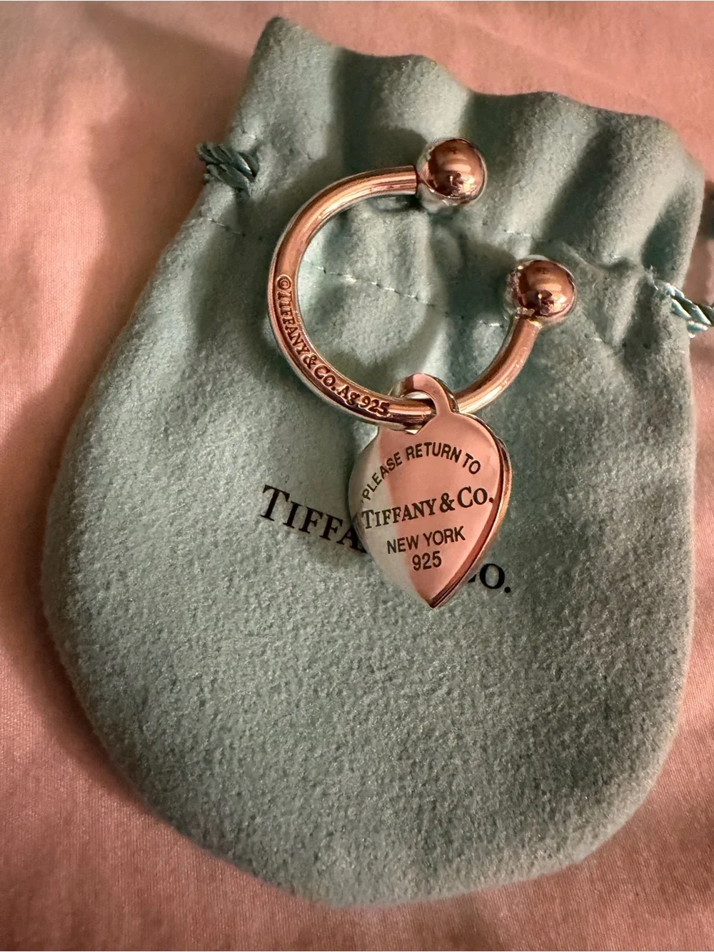 Tiffany & Co. Silver Key Ring Return to Tiffany heart in Tiffany blue lettering